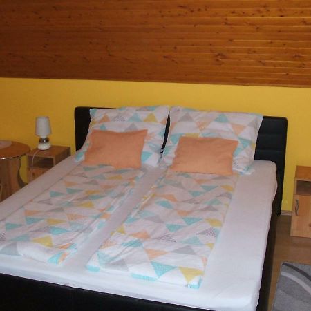 To Vendeghaz Hotel Debrecen Eksteriør billede