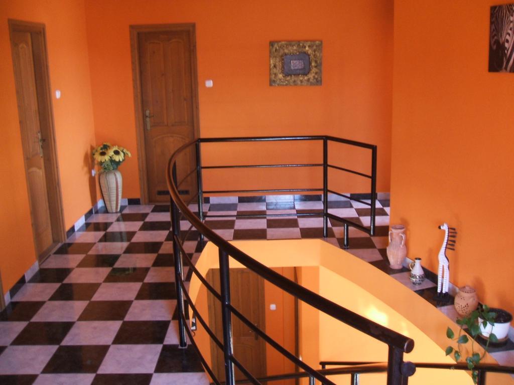 To Vendeghaz Hotel Debrecen Eksteriør billede